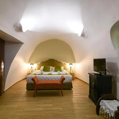Elite Santorini 1 Bedroom Cycladic Character Private Jacuzzi Villa