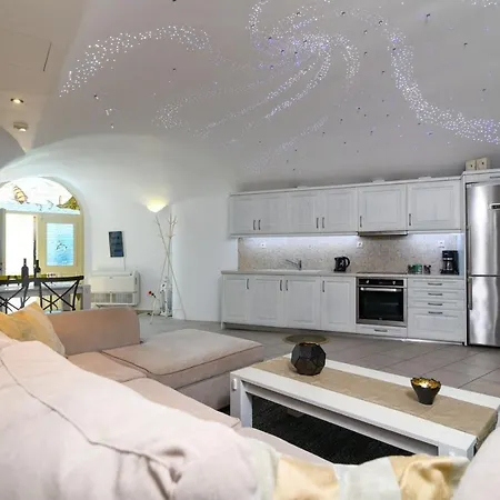 Elite Santorini 1 Bedroom Cycladic Character Private Jacuzzi Villa Fira (Santorini)