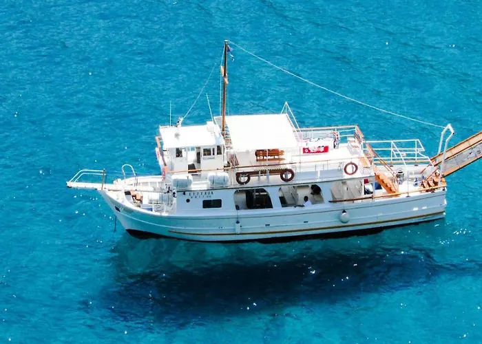 Elite Santorini 1 Bedroom Cycladic Character Private Jacuzzi