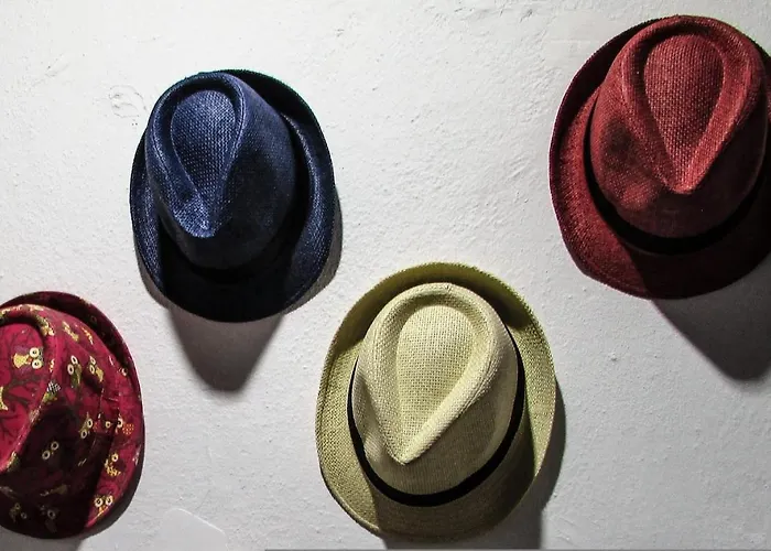 Elite Santorini 1 Bedroom Cycladic Character Private Jacuzzi * Тира