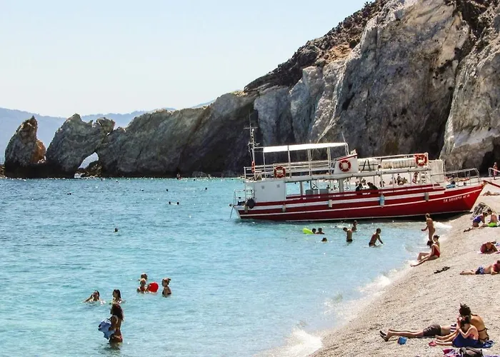 Elite Santorini 1 Bedroom Cycladic Character Private Jacuzzi Villa